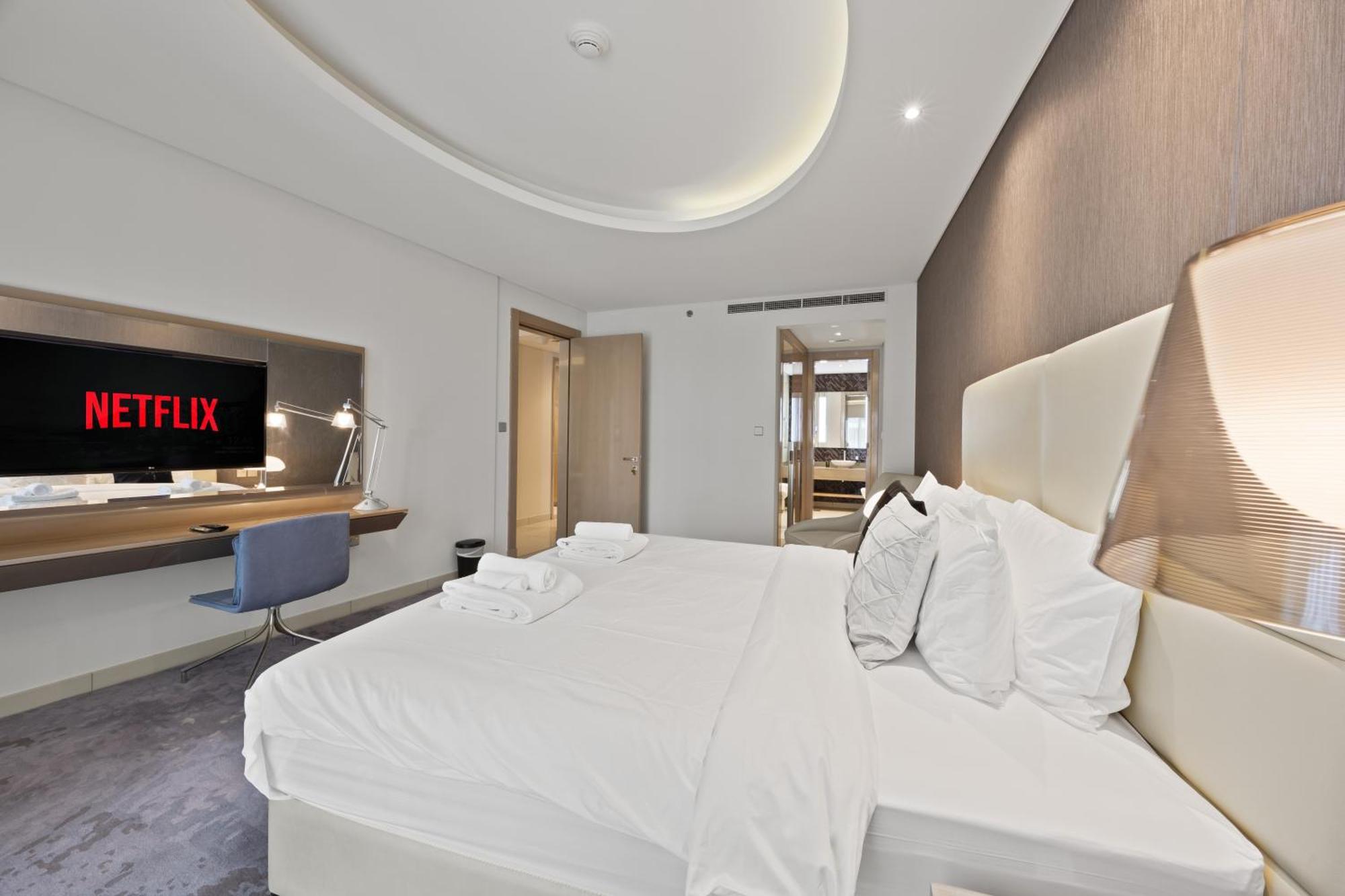 Apartment Elite Escapes - Glamorous 1br Damac Paramount B *