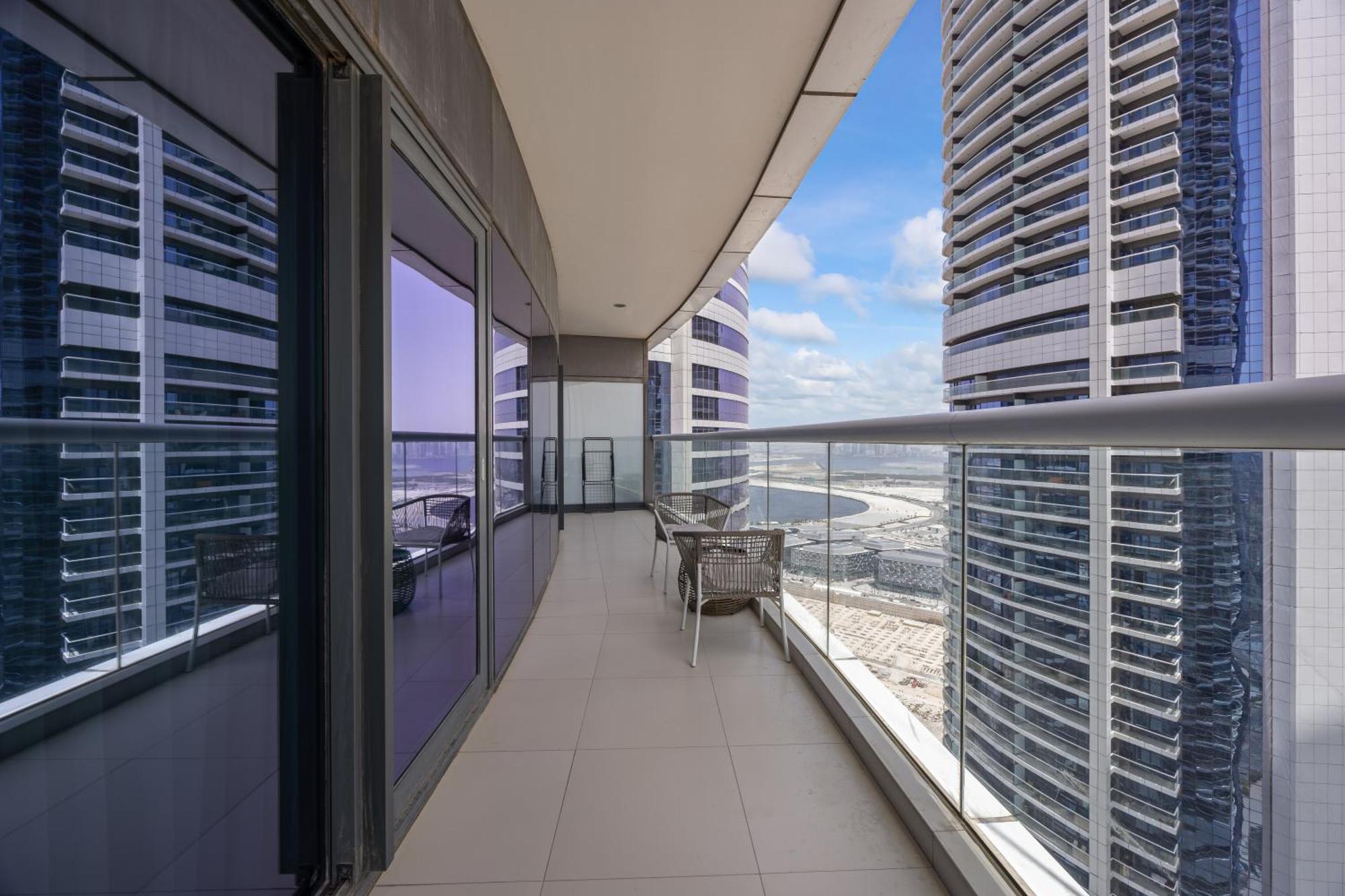Apartment Elite Escapes - Glamorous 1br Damac Paramount B Dubai