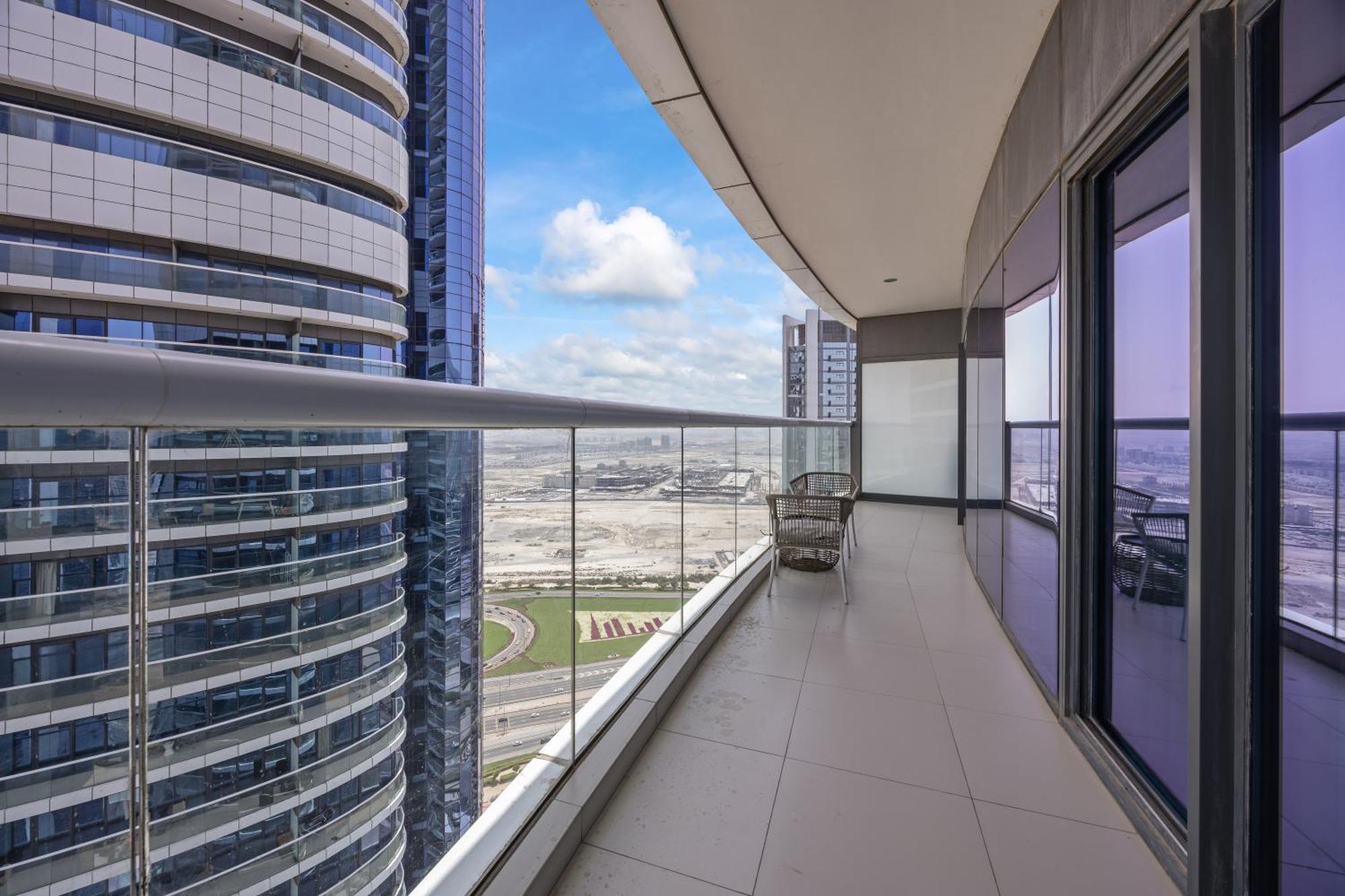 Elite Escapes - Glamorous 1br Damac Paramount B